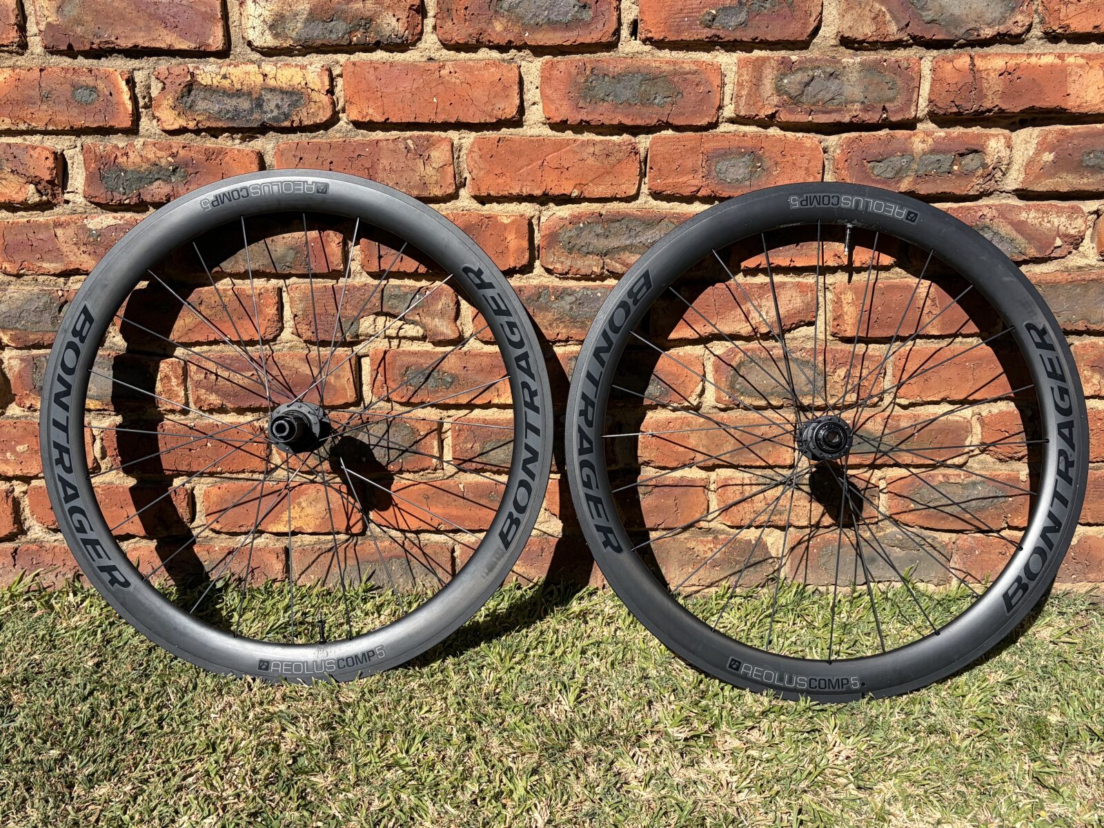 Bontrager Aeolus Comp 5 | Road Bike Rims | Bike Hub