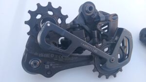 SRAM XXI AXS shifter and pot. | Complete Groupsets | Bike Hub