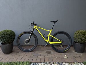 Scott Spark RC 900 WC (XL) | Dual Suspension Mountain Bikes | Bike Hub