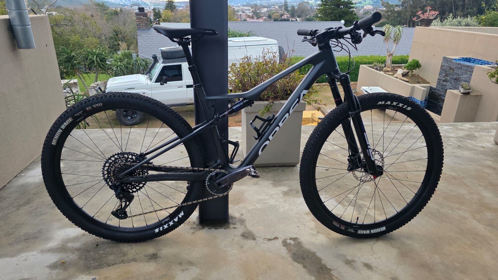 Orbea Oiz M30 *Only done approx. 120km | Dual Suspension Mountain