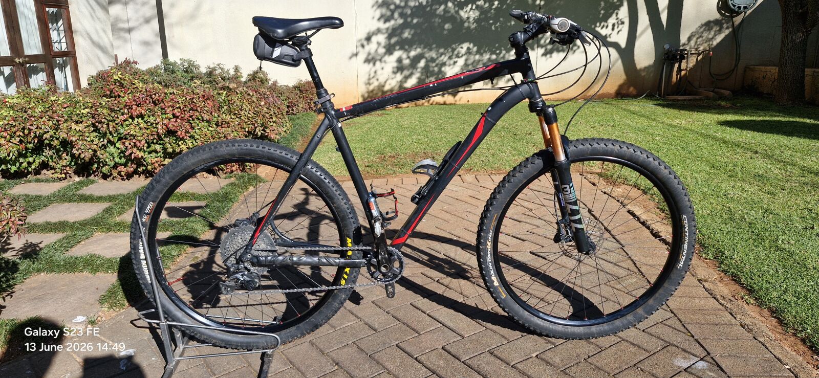 Specialized Hardrock Sport XXL Shimano XT Upgrades | Hardtail