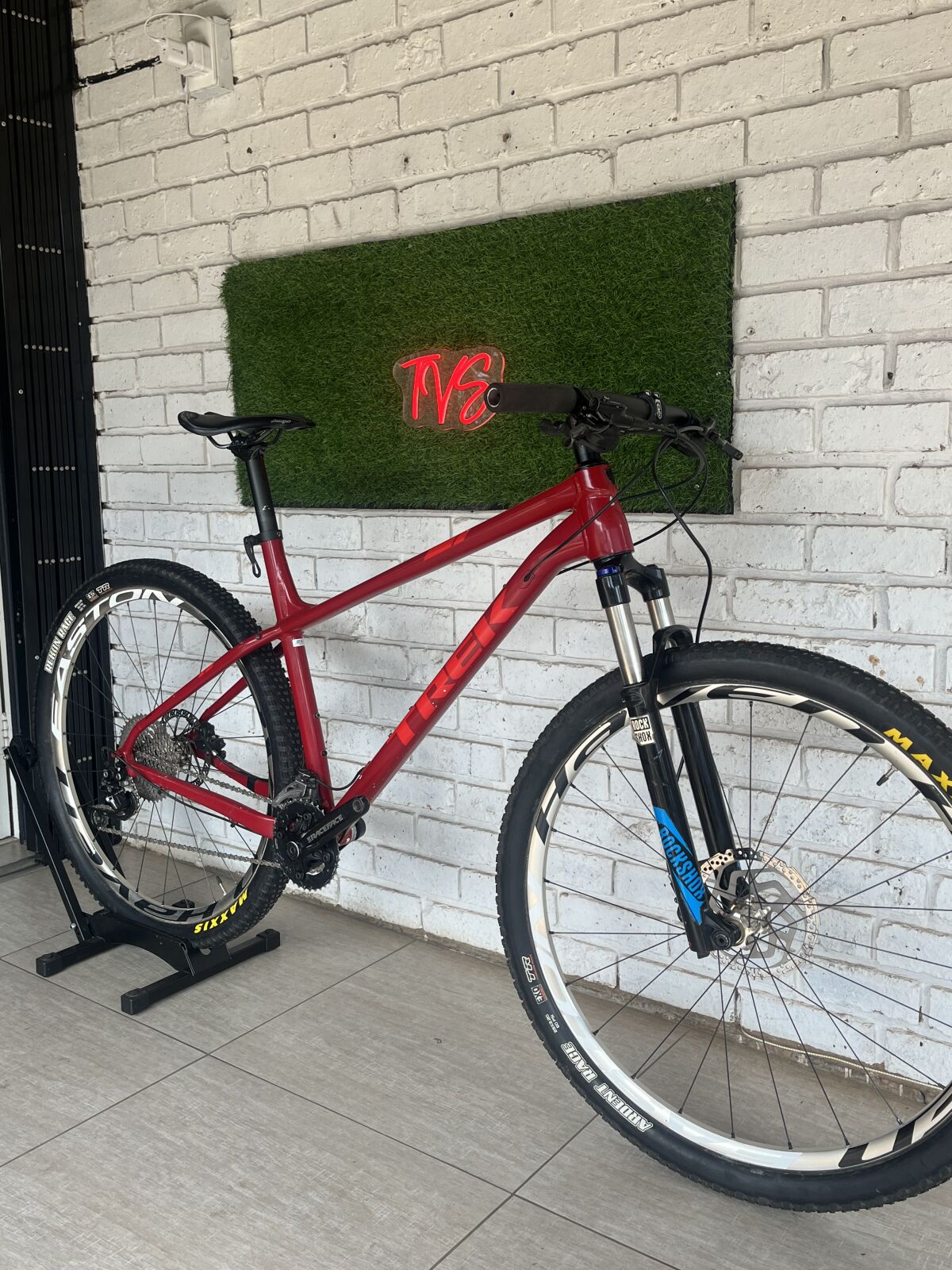 ChetBakerInNewYork他ArtBlakey,BillEvance Trek xcaliber 8 | Hardtail Mountain Bikes | Bike Hub