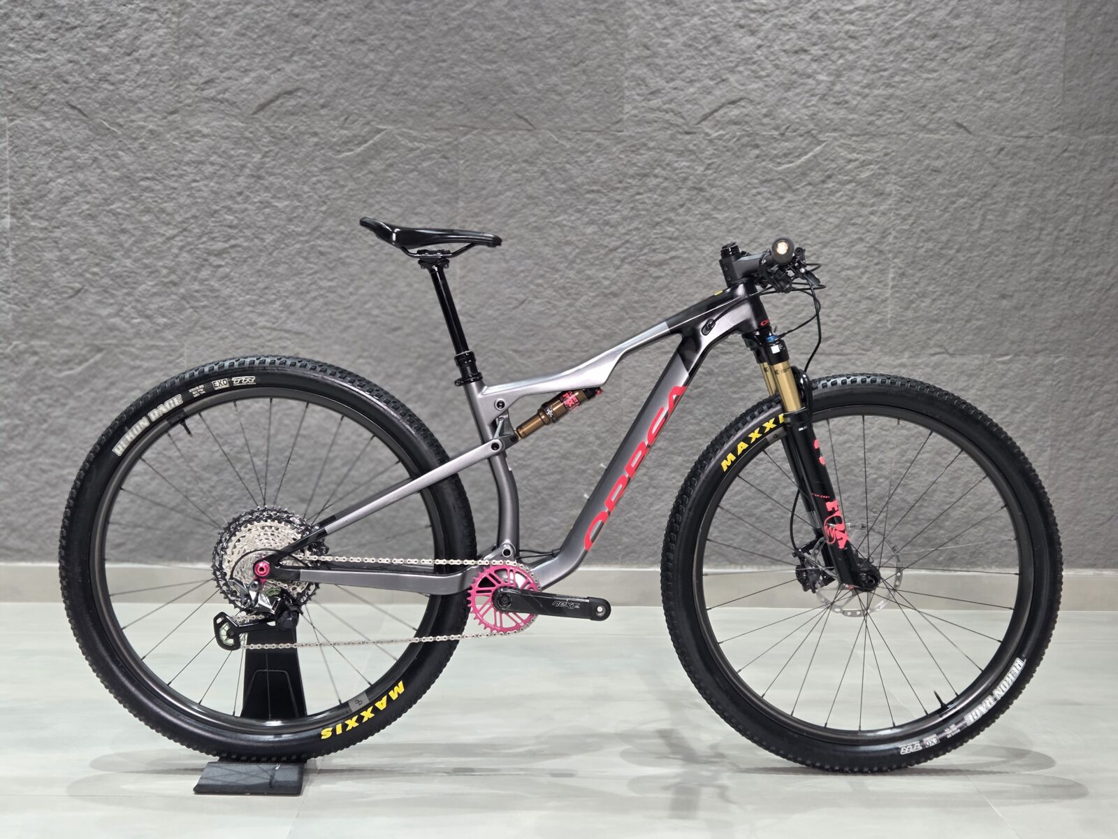 Orbea OIZ M Pro (S) *CARBON+WHEELS-12SPD-DROPPER* | Dual