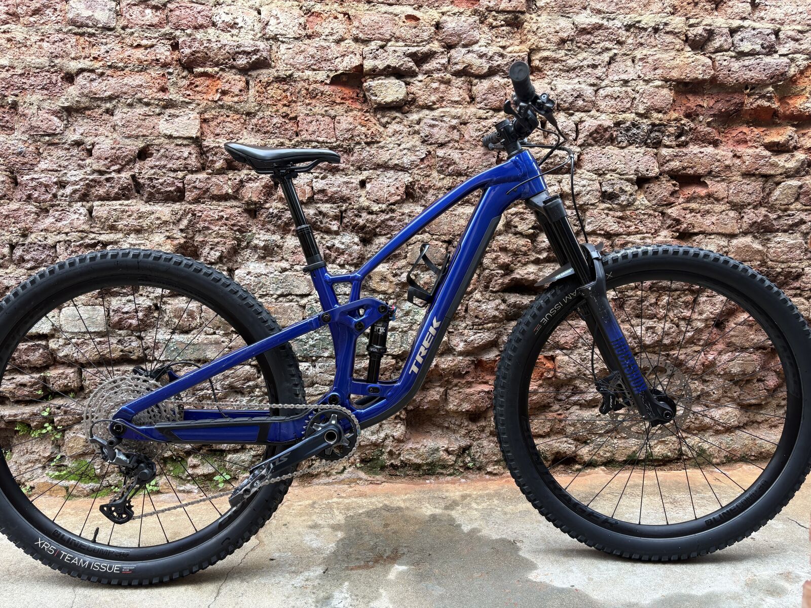 Trek Fuel EX 7 gen 6 Small | Dual Suspension Mountain Bikes | Bike Hub