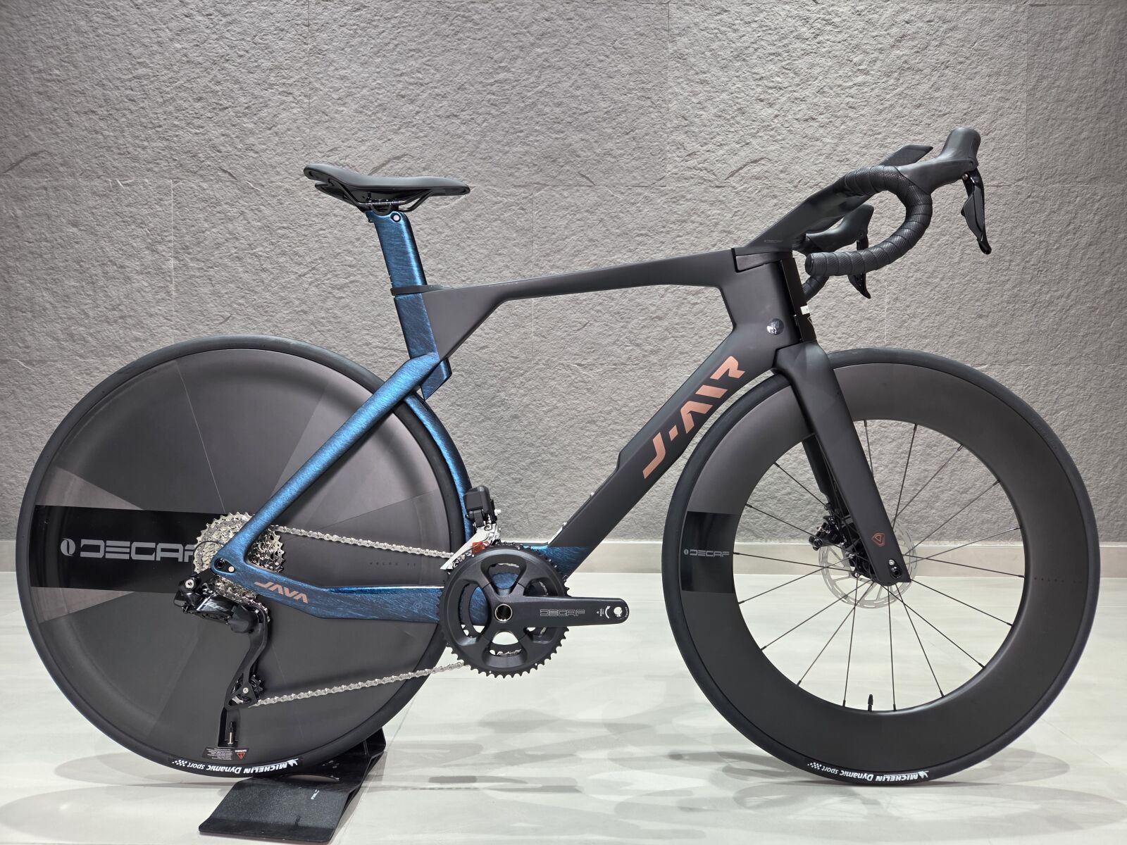 Java J-Air Vittoria (55cm) *2026-CARBON-12SPD-DI2* | Road Bikes