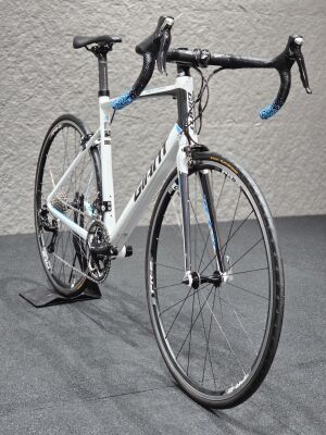 Giant Defy Aluxx 1 (ML) **11SPD-105** | Road Bikes | Bike Hub