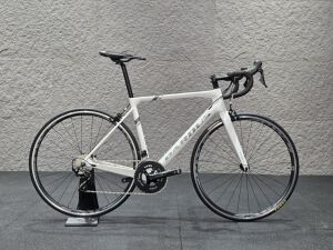 Giant Defy Aluxx 1 (ML) **11SPD-105** | Road Bikes | Bike Hub