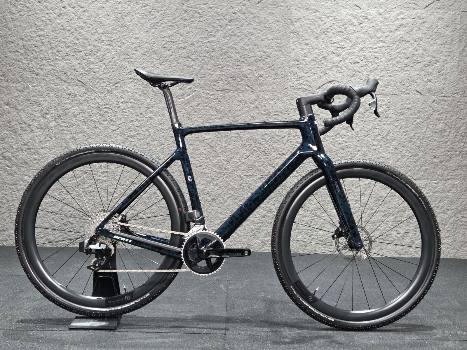 Scott Addict GR20 (L) **2025-CARBON+WHEELS-12SPD** | Gravel Bikes