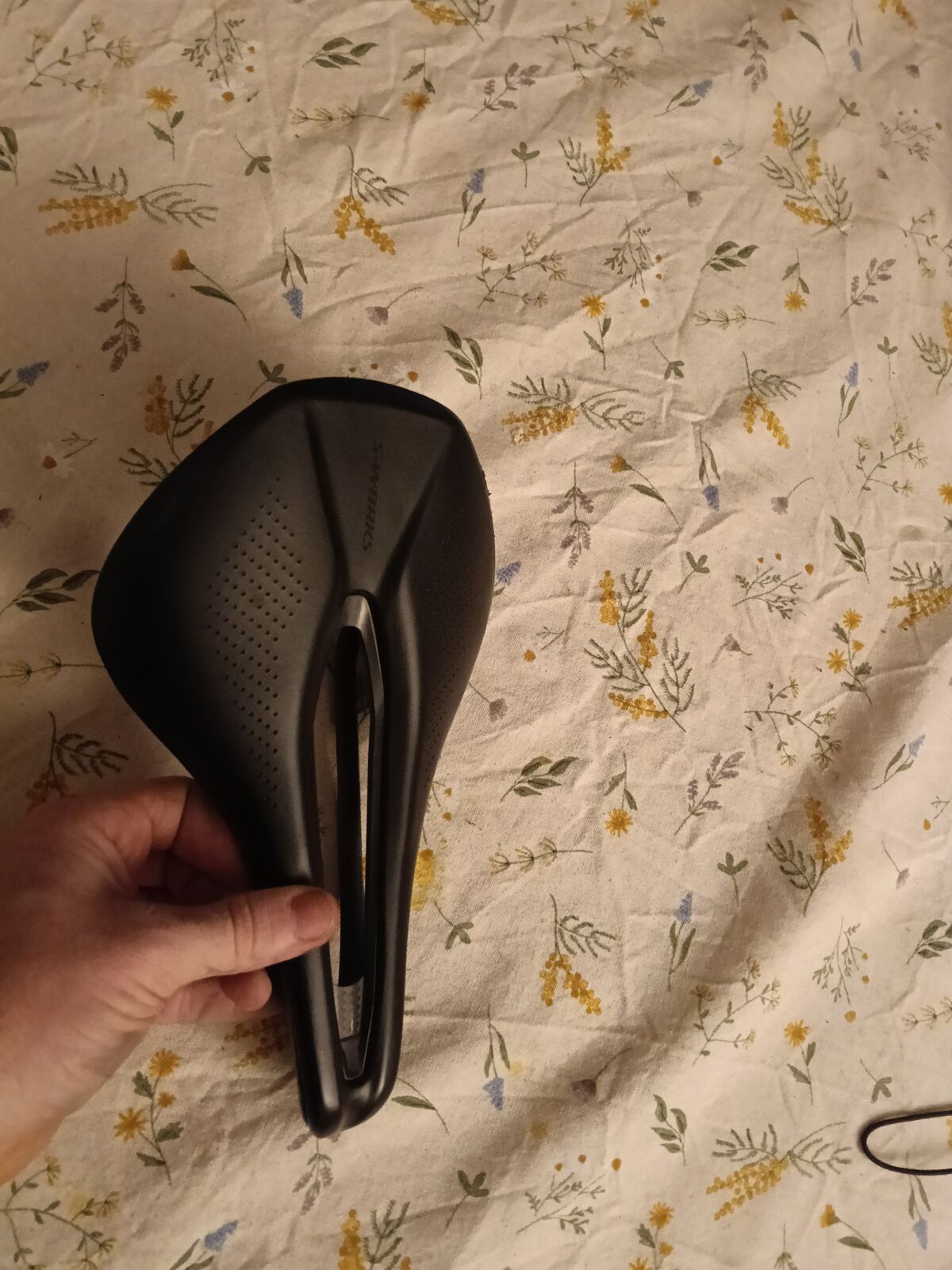 Sworks Carbon Power saddle 143mm | Saddles | Bike Hub