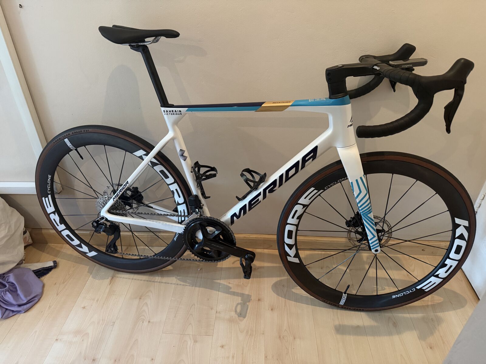Merida Scultura 6000 Carbon Spoke Wheels PWR Meter | Road Bikes