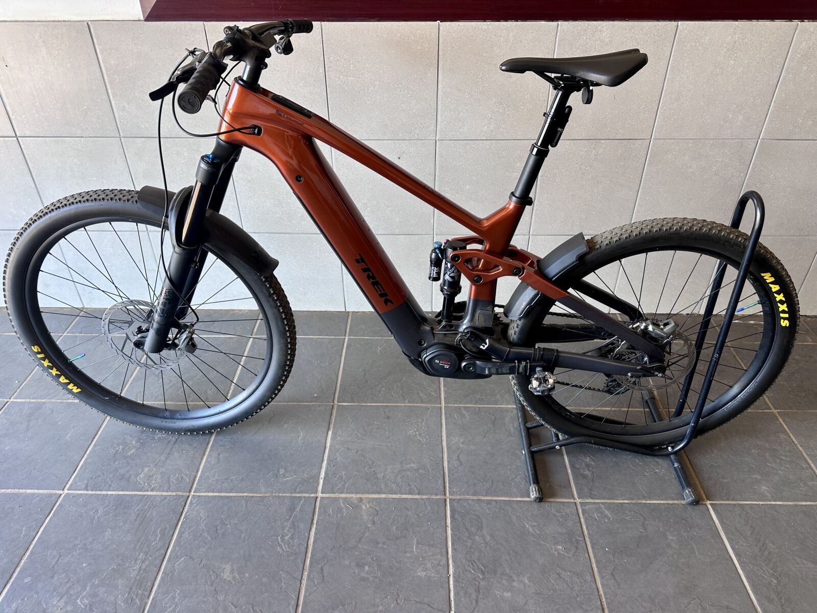 Trek Rail+ 9.7 Gen 5 | Dual Suspension Mountain E-Bikes | Bike Hub