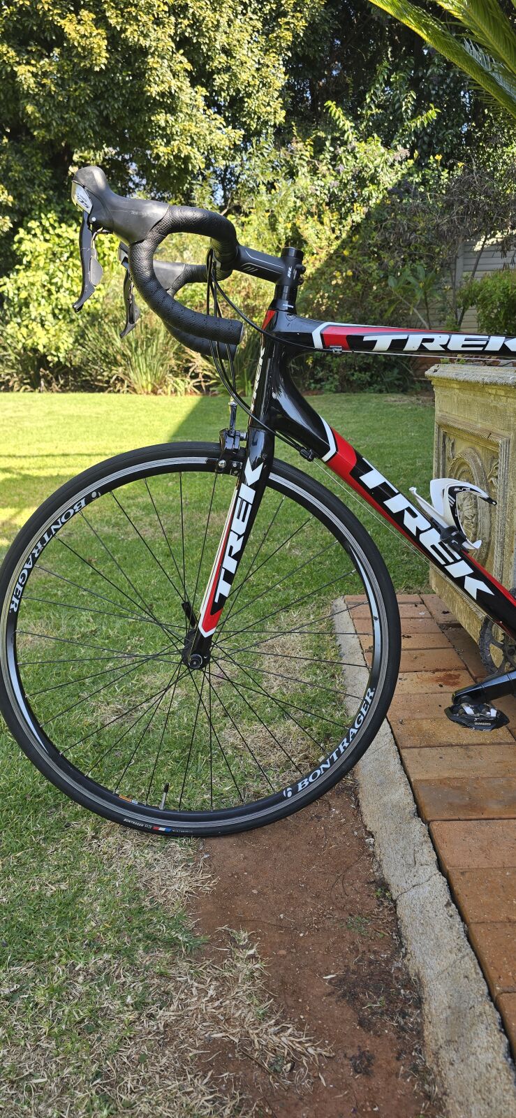 Excellent Condition Trek Madone 3.1 Carbon 56cm | Road Bikes