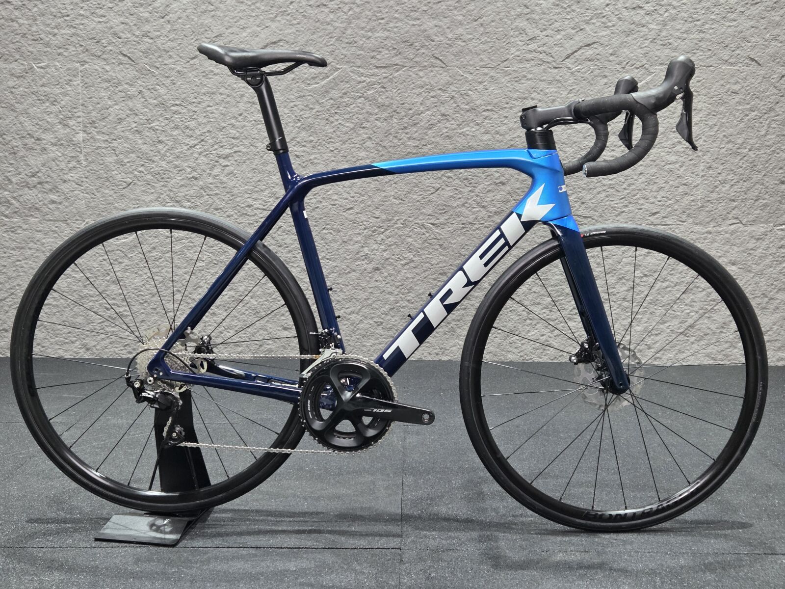 Trek Emonda SL5 (56cm) *2021-CARBON-11SPD* | Road Bikes | Bike Hub