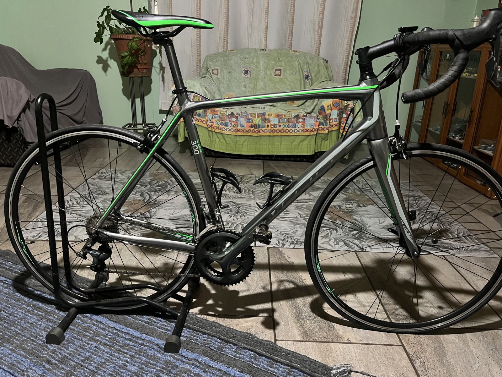 2020 Merida Scultura 300 | Road Bikes | Bike Hub