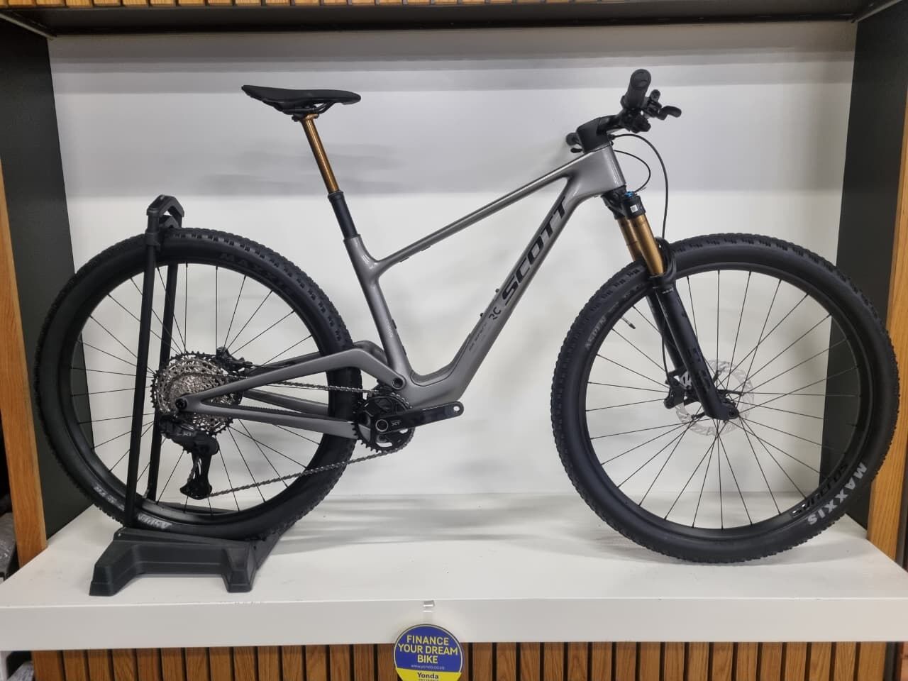 Scott Spark RC Expert 2027 | Dual Suspension Mountain Bikes | Bike Hub
