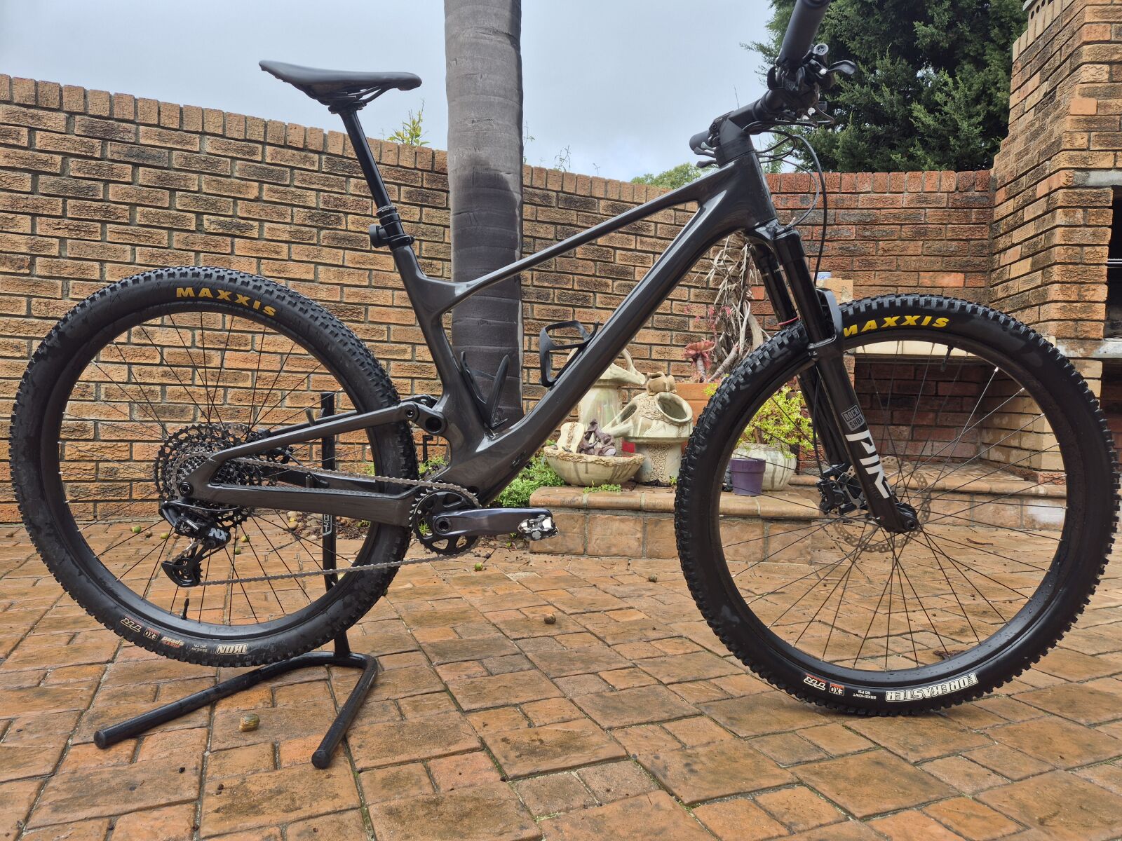 2023 Scott Spark 940 (L) | Dual Suspension Mountain Bikes | Bike Hub