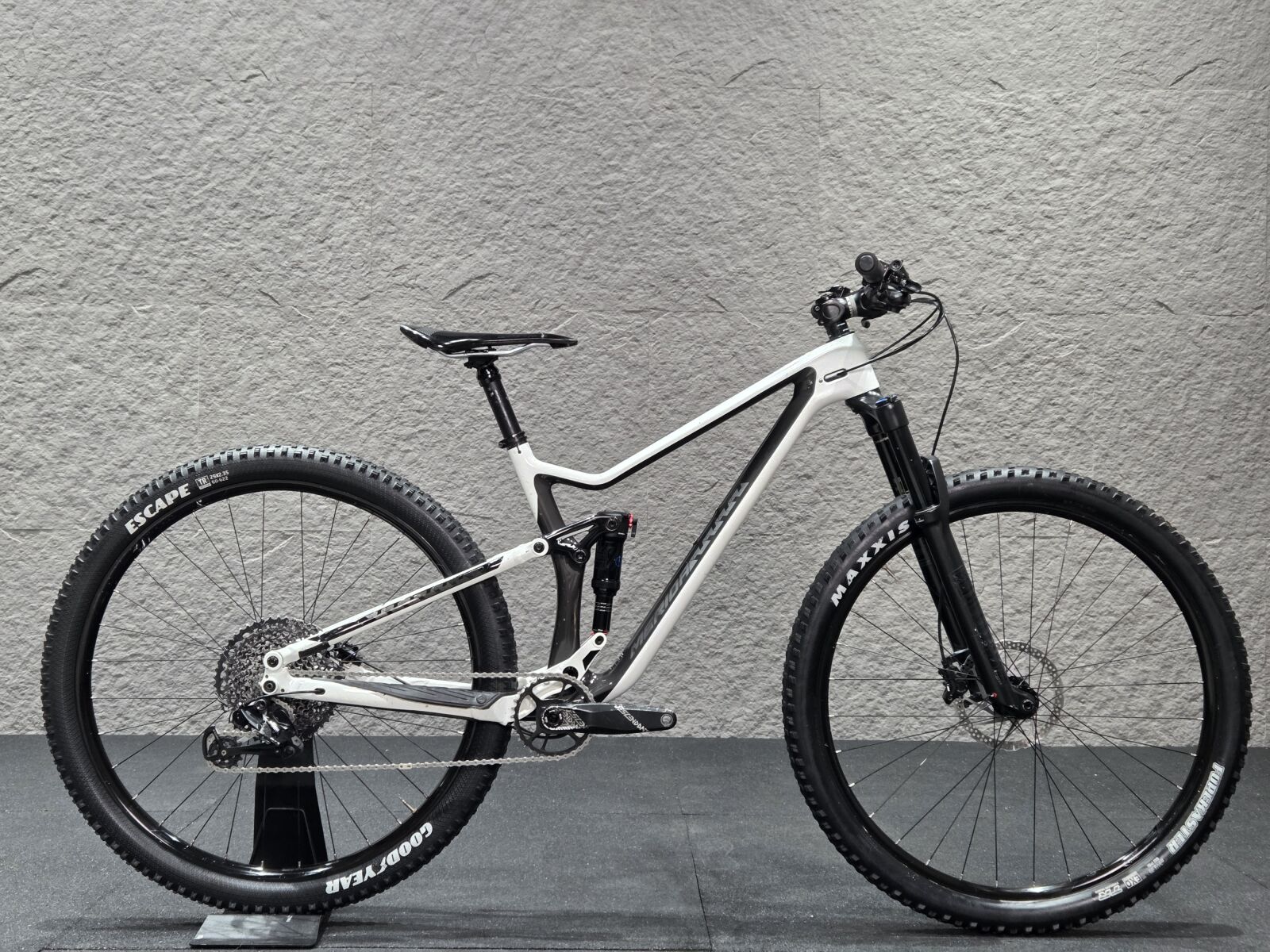 パーツ MERIDA Merida 120 6000 (M) **CARBON-GX12SPD-ROCKSHOX** | Dual Suspension