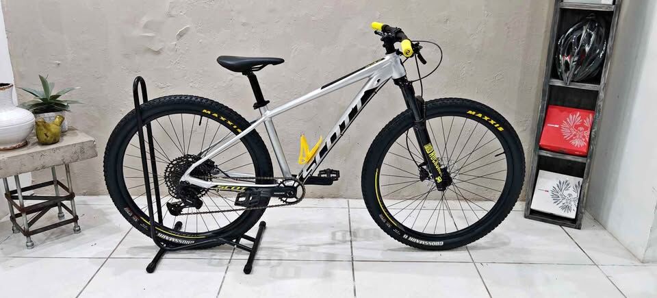 Scott Scale 710 MTB Small | Hardtail Mountain Bikes | Bike Hub