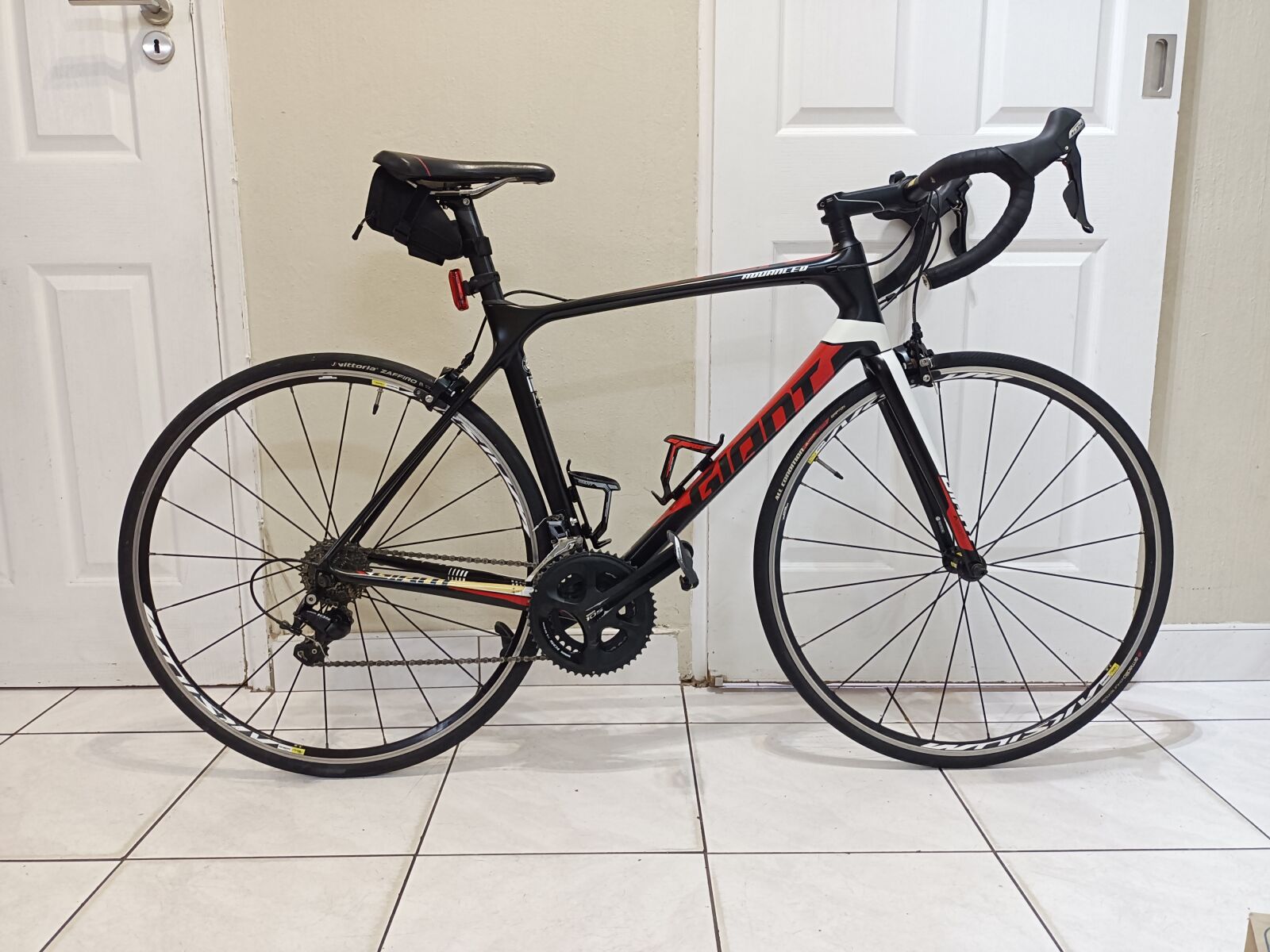 Giant TCR Advanced 2 Full Carbon Road Bike | Road Bikes | Bike Hub