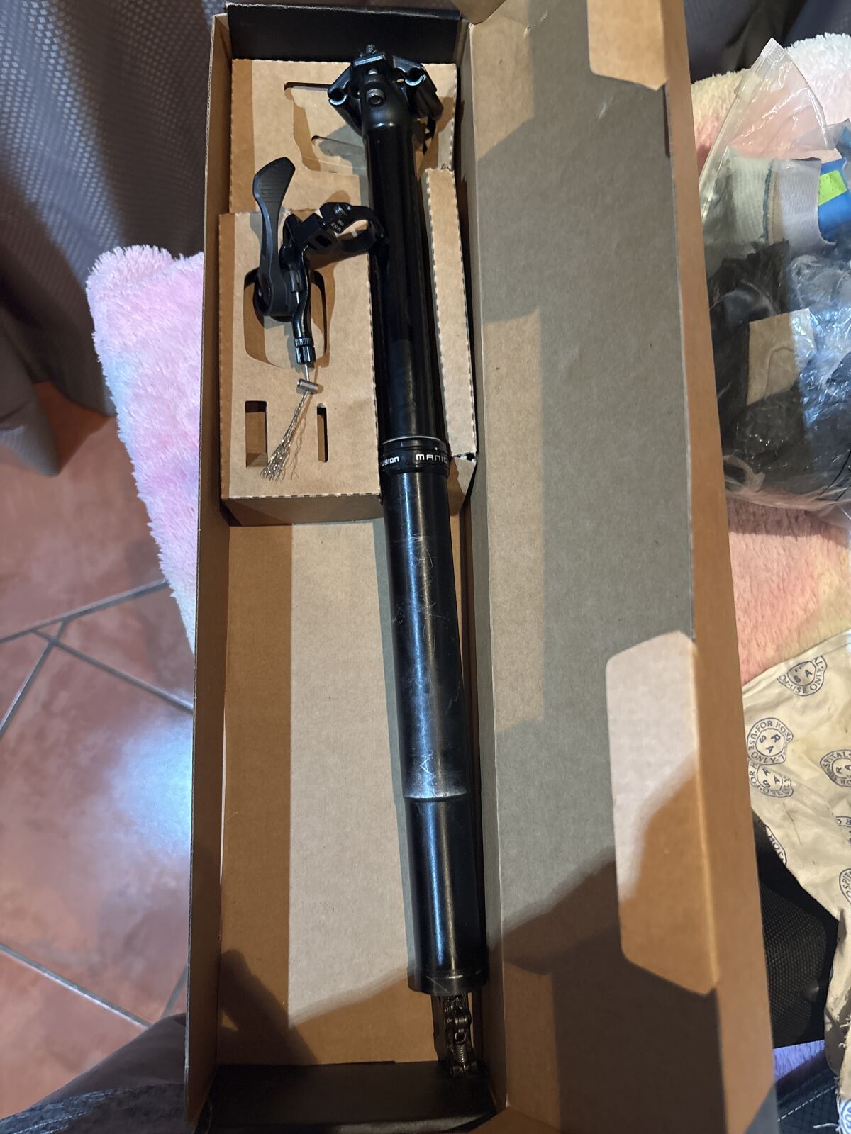 X Fusion Manic dropper post 34.9 / 170 | Dropper Seat Posts | Bike Hub