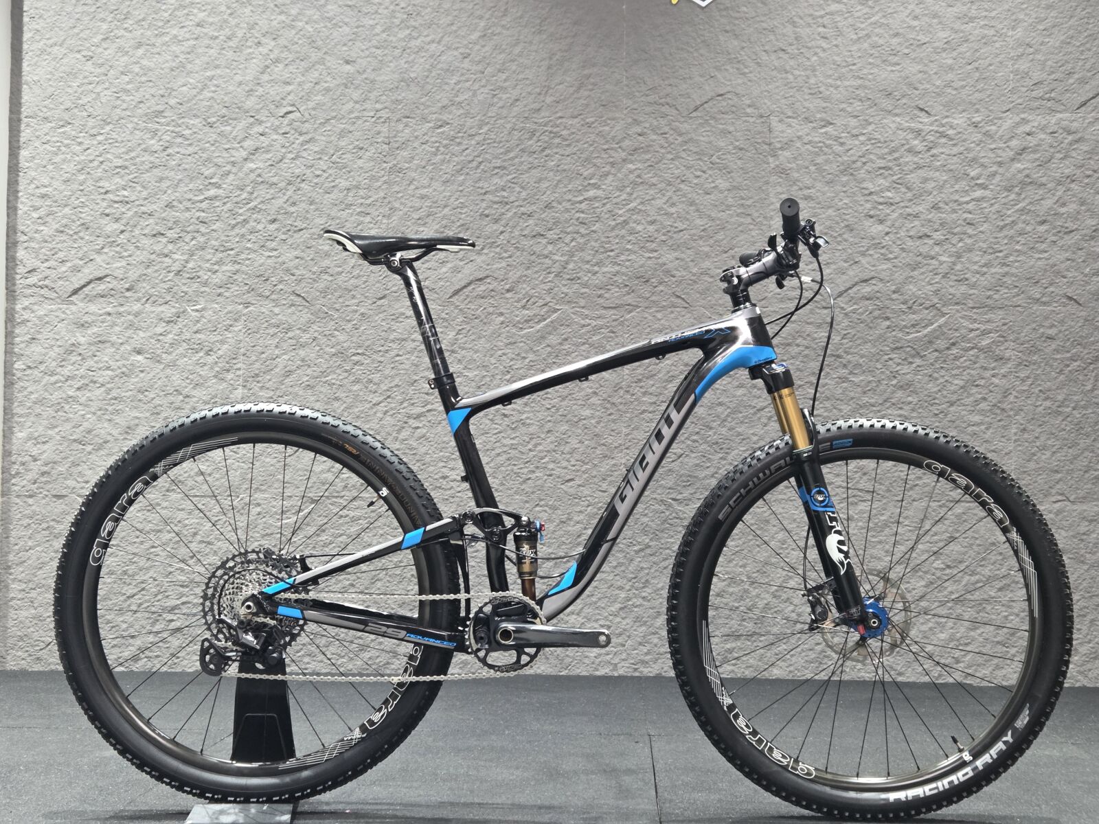 Giant AnthemX Adv.(L) *CARBON+WHEELS-DISC-KASHIMA* | Dual