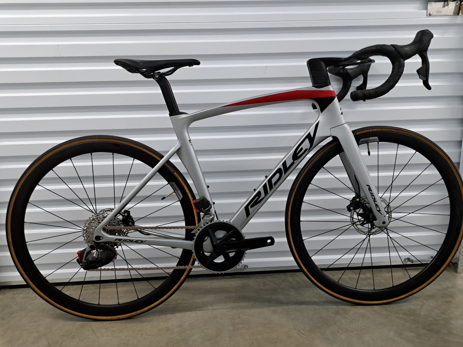 Ridley Noah - Sram Rival AXS 2x12 | Road Bikes | Bike Hub