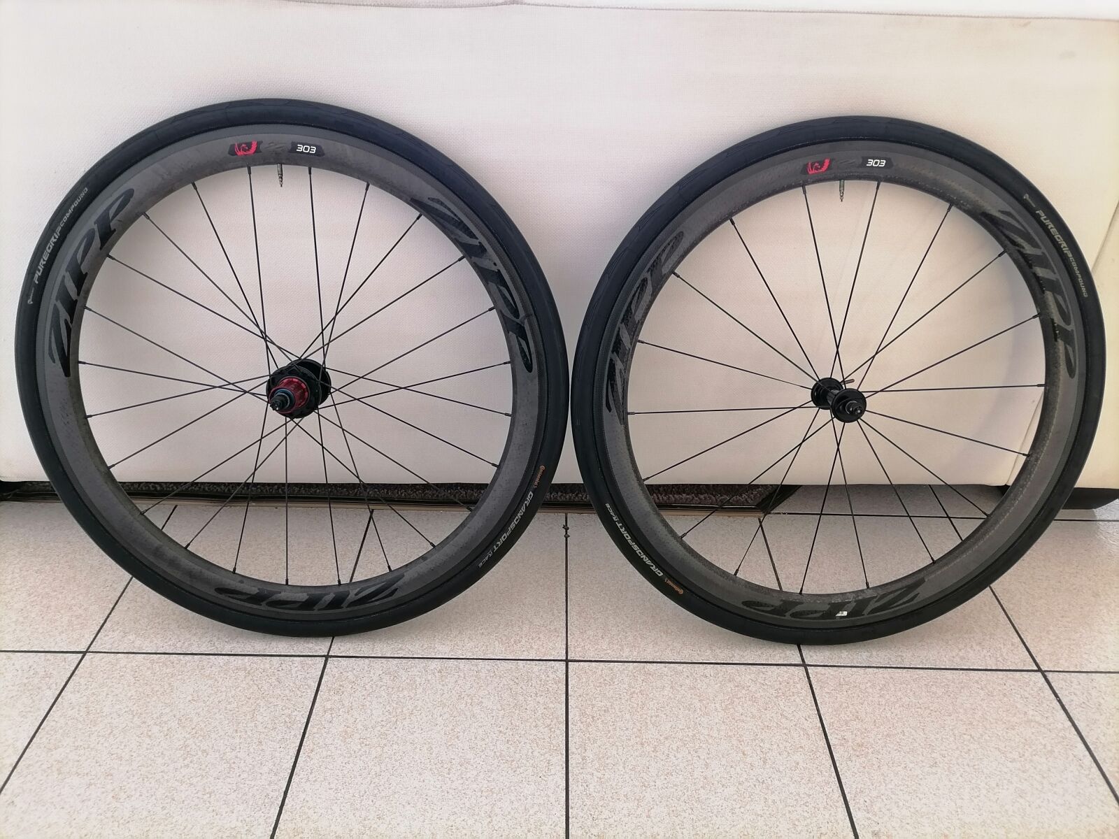 Zipp 303 Firecrest Wheels (2018/2019 model) | Road Bike Wheels
