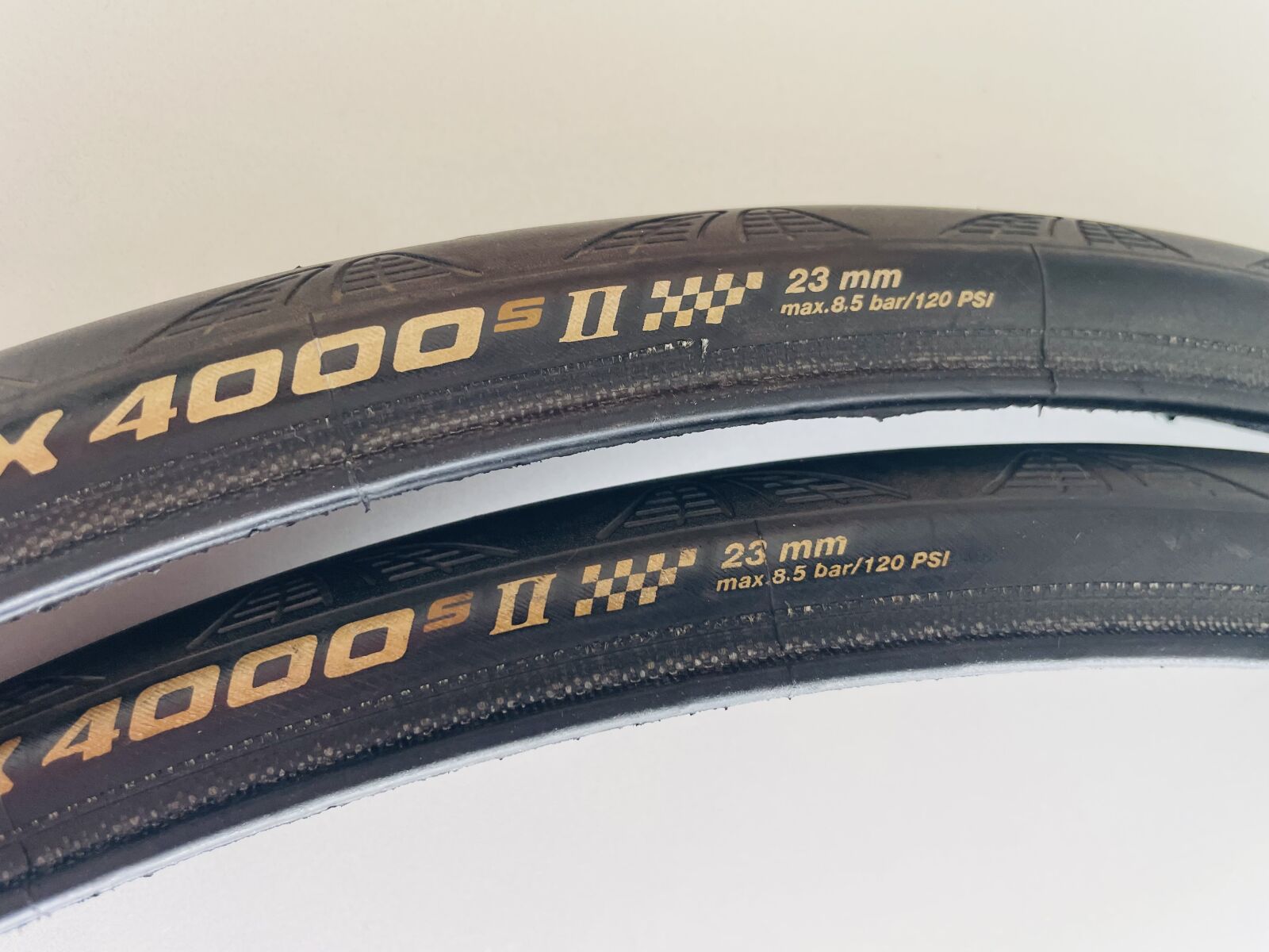Continental Grand Prix 4000S II tyres 700x23 | Road Bike Tyres