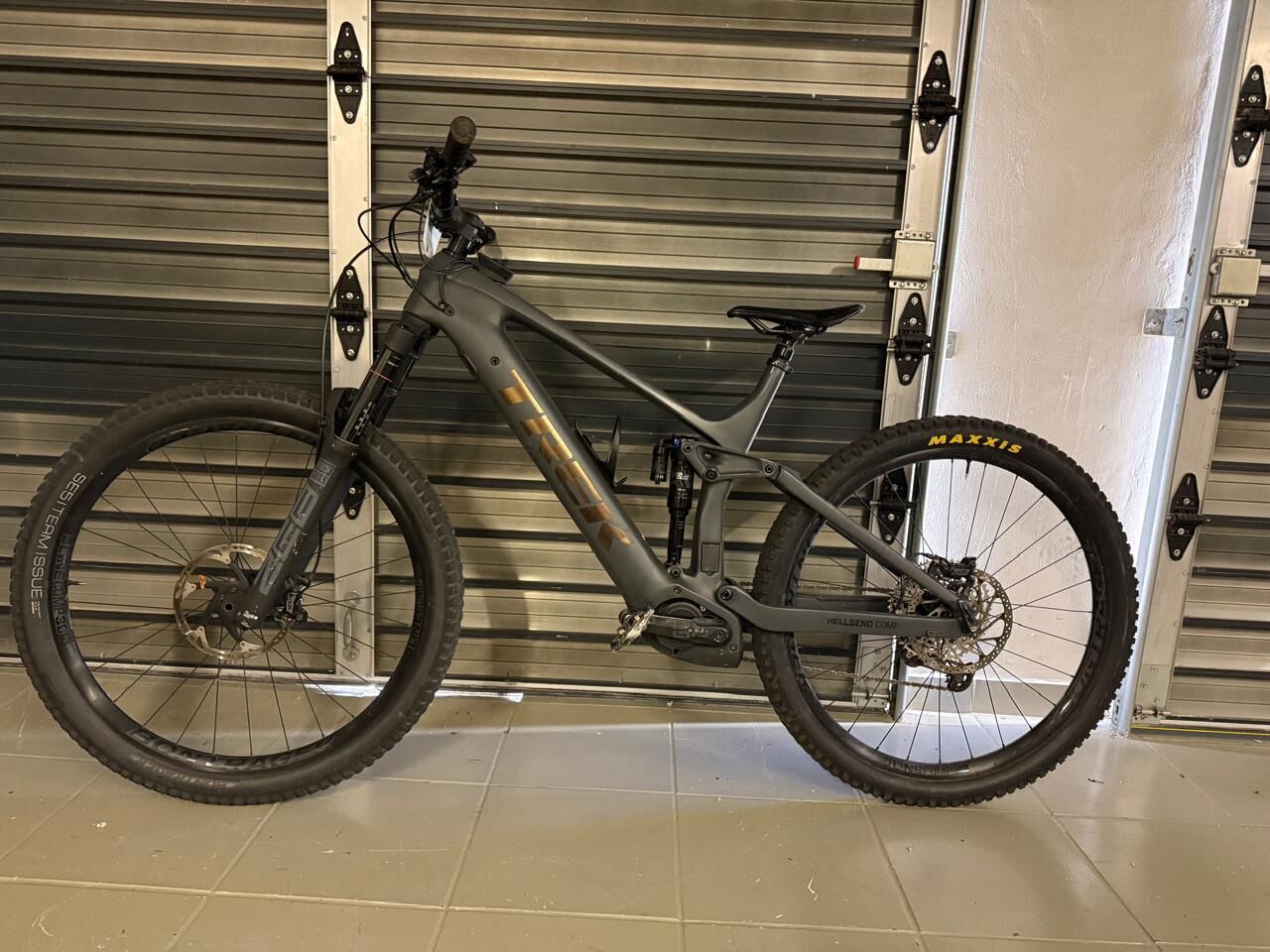 TREK RAIL 9.9 CARBON E-MTB HIGH SPEC | Dual Suspension Mountain E