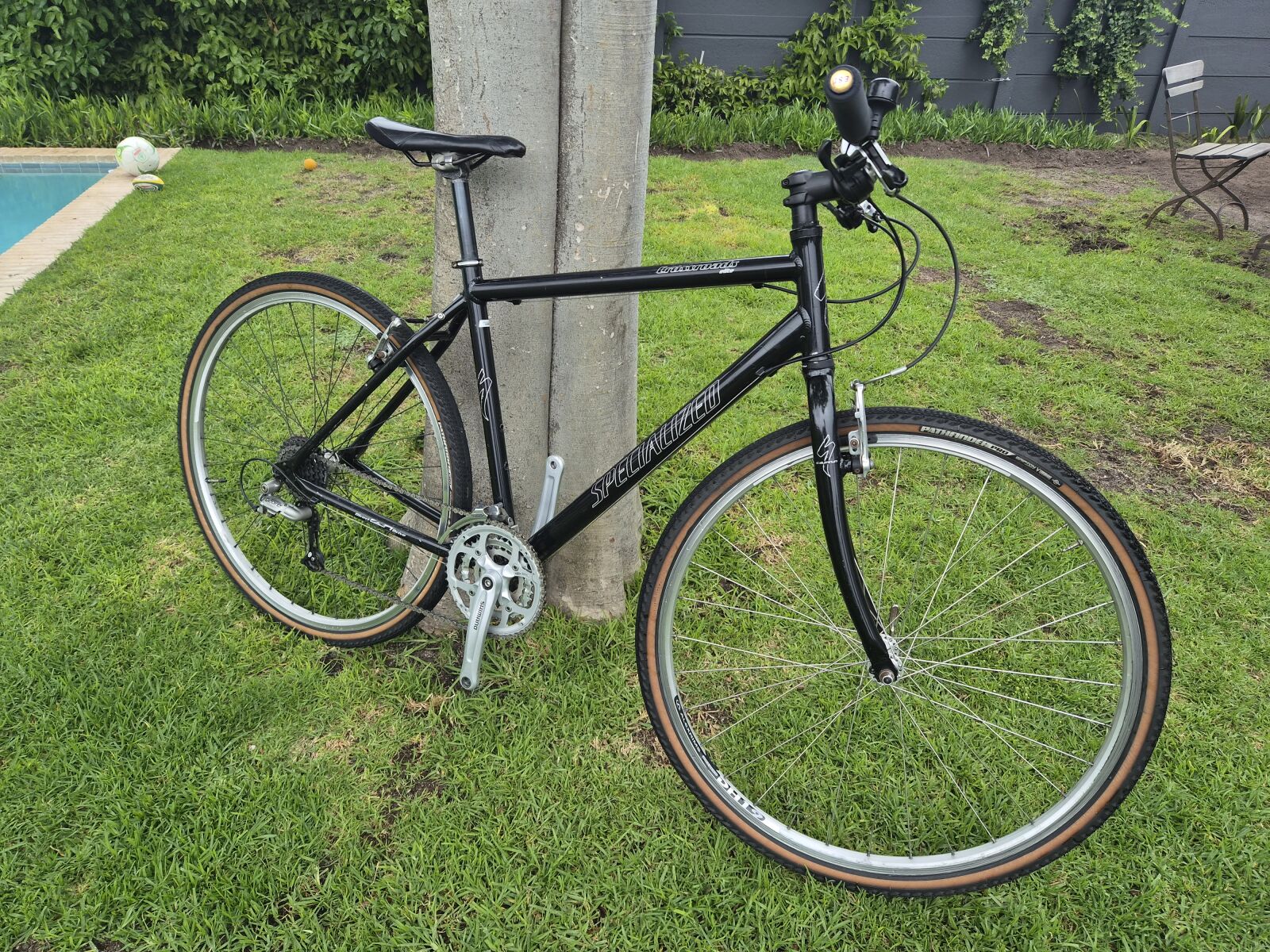 Specialized Crossroads Hybrid | Commuter Bikes | Bike Hub
