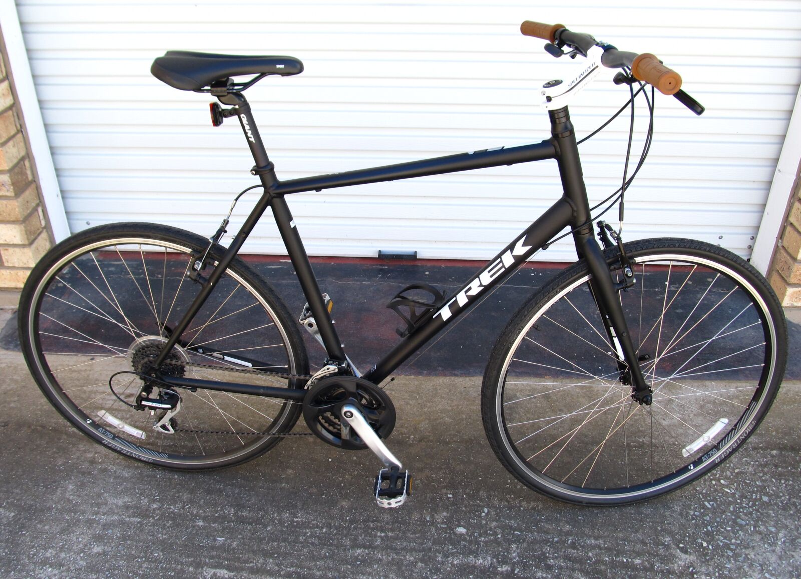 Trek FX2 commuter / hybrid bike | Commuter Bikes | Bike Hub