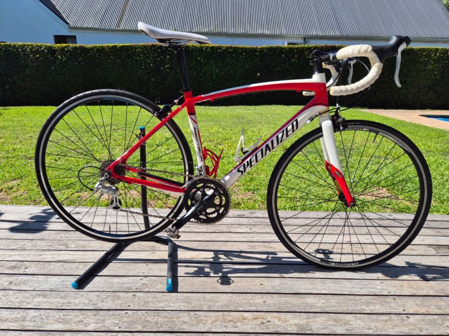 Specialized Secteur | Road Bikes | Bike Hub