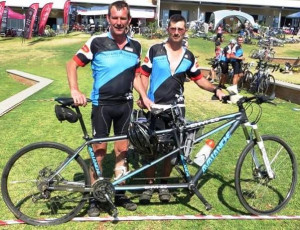 AVALANCHE TANDEM 2010 