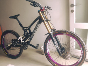 Santa Cruz V-10 2012 