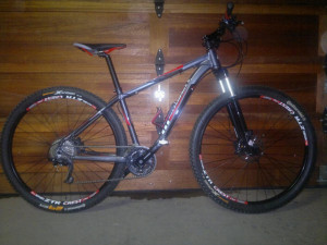 Momsen AL529 2012 