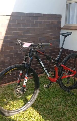 Titan Racing Titan 2023 Cypher RS Carbon Elite Red Blue 2024 